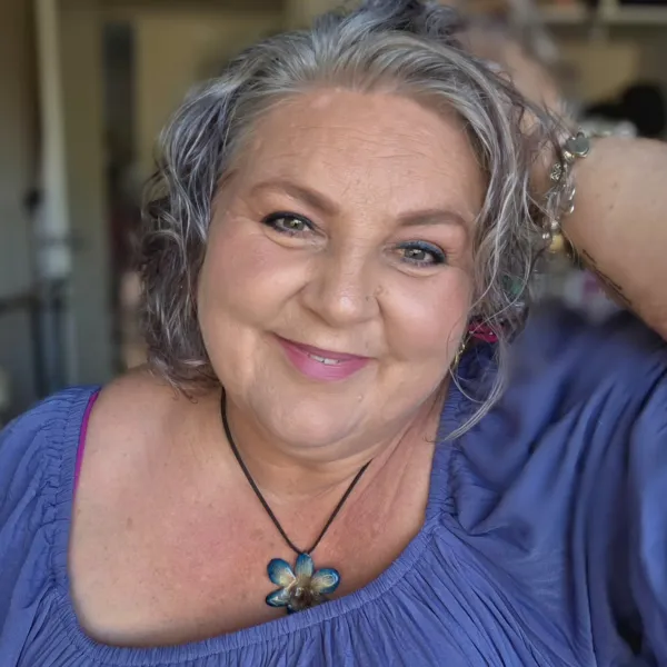 Robyn Growe Growth Is Beauty with Robyn - Growth Is Beauty with Robyn